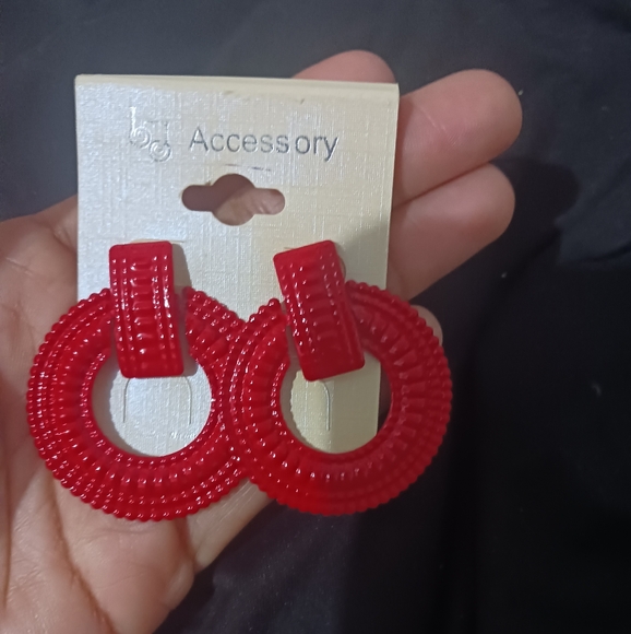 NEW Women Fashion red round earrings - Picture 2 of 3